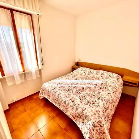 Trilo Rossano, Apartamento *